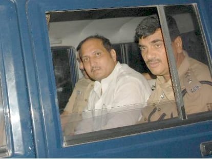 Amit shah may arrest after his hate speech in muzaffarnagar