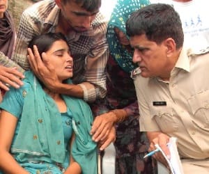 The woman refers to the noose tight dowry harassment