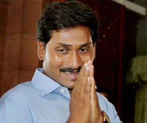 congress under pressure after jagan