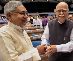lk advani and nitish kumar in national integration council