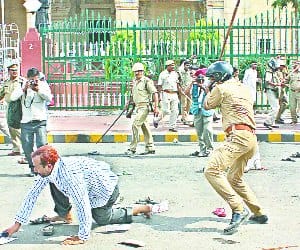 lathi charge on peace party