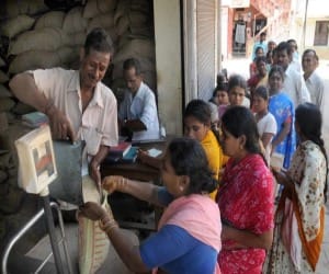 The villagers opened a front against ration dealers