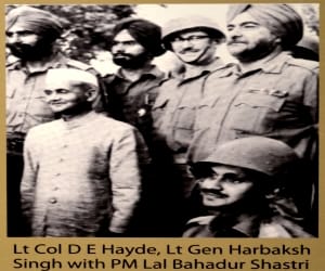 twelve hundred soldiers pile of pakistan