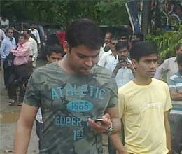 loss of rs 20 cr, due to fire on the sets: kapil sharma 