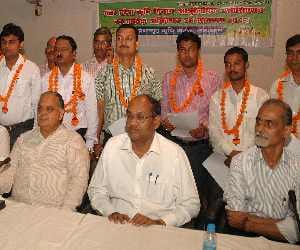 new anshulipik association head is ratnesh 