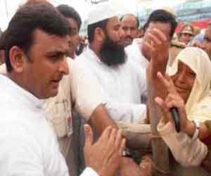 protest against sp government in muzaffarnagar 