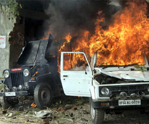 police lathichaged on mahapanchayat in sardhana vidhansabha