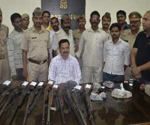 suspended crpf soldier caught in license forgery