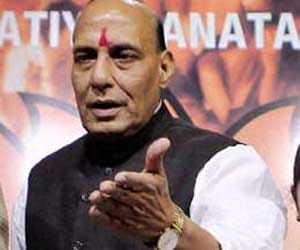 rajnath singh demanded resignation of rahul gandhi