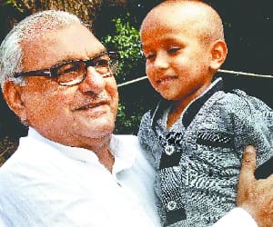 The CM gave one million reward Kautilya