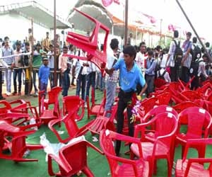 laptop distribution in allahabad