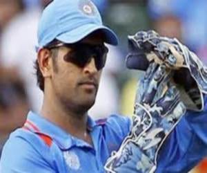 Captain dhoni to very close a new record