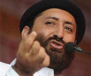 Narayan Sai declared fugitive by surat court