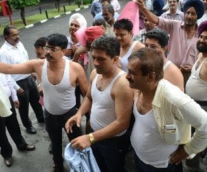 industrialists adposts Gandhigiri