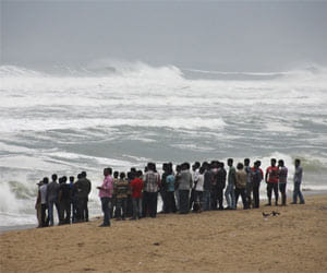 cyclone helen andhra pradesh orissa ndrf alert