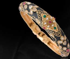 One kilo silver jewelers shop theft