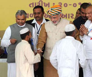 bjp will use gujarati musalman in election
