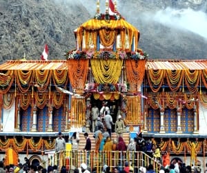 badrinath dham in uttrakhand  
