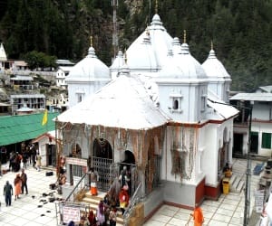 gangotri highway not open after three days