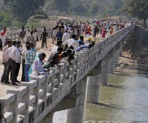 police threw dead children in river in datia