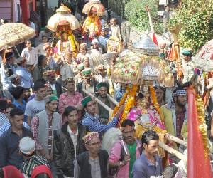 international kullu dushera