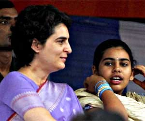 priyanka gandhi can fight election from phoolpur seat
