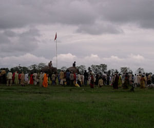 struggle between villagers and police