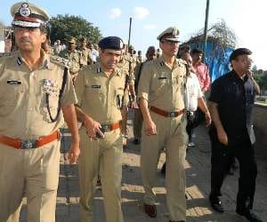 anil kumar gupta warning to togadia