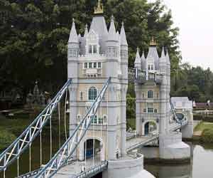The Punjab government will handle the royal tombs