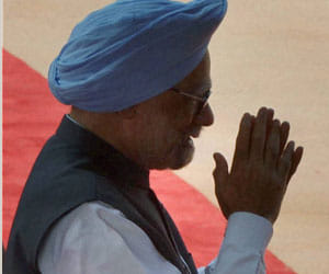 raising questions on manmohan singh appointment