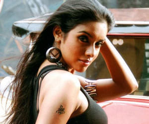  salman khan never gift me flat says asin