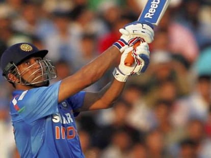 ms dhoni and kohli creates record at napier odi
