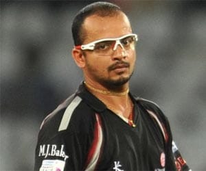 murali kartick car involved in crash, unhurt