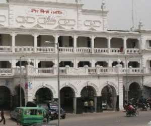 foot over bridge take care by nagar nigam
