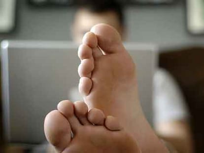 diseases associated with legs pain