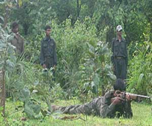 naxal attack in chhttisgarh, 2 jawan dead
