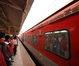 Holly: railway trains will increase on-demand coach