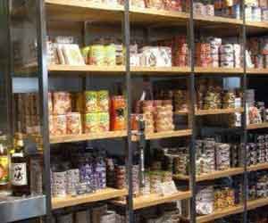 Man runs successful restaurant that sells only canned food