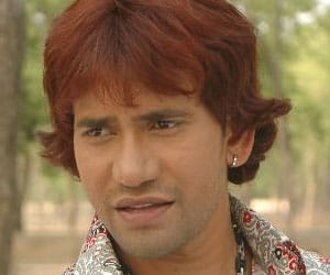 bhojpuri actor nirahua survived