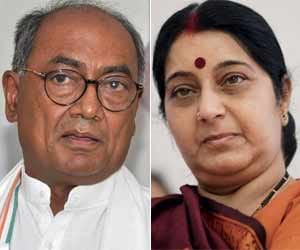 sweet political war between sushma and digvijay singh