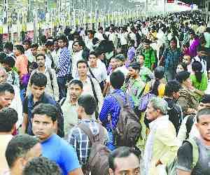 candidates suffer in railway exam