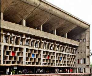 Chandigarh Nagar Nigam Contractor in Highcourt