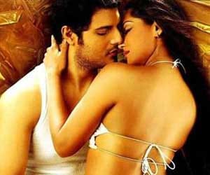 watch first trailer of jackpot