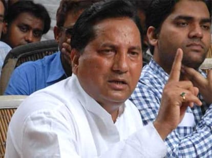 big names will celebrate diwali in jail 