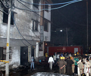 The three-storey shop fire, ash millions Goods