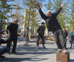Man's iron shoes up for Guinness record