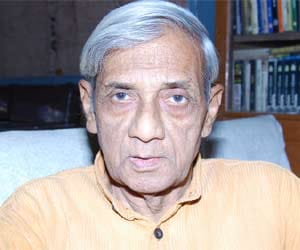 critic and poet professor parmanand died 