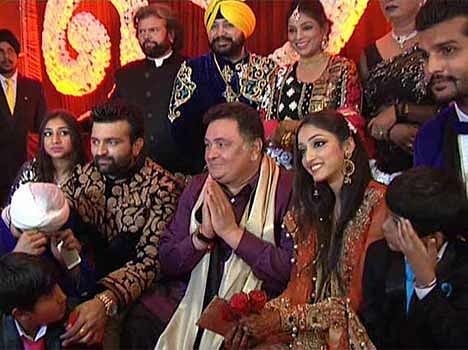 Yuvraj Hans marries Mansi Sharma in Wonderful Ceremony | DESIblitz