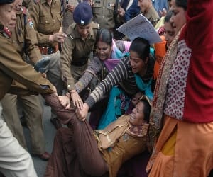 Aasha Workers Stage protest in Front of Minster house