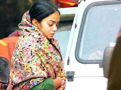 cruel behaviour of jagriti singh and dhananjay singh